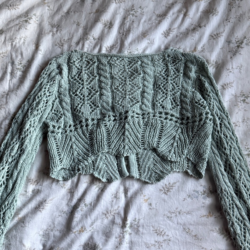 Green crochet cropped cardigan size small in great condition - Picture 5 of 5